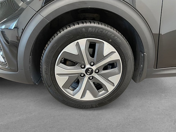 Kia e-Niro 8 of 24
