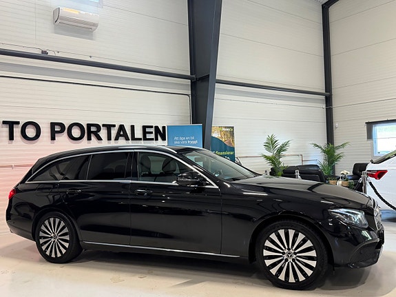 Mercedes-Benz E220 6 of 22