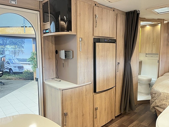 Kabe SMARAGD XL KS (ALDE+Markis m. tält+AC+Mover+1 700kg) 14 of 25