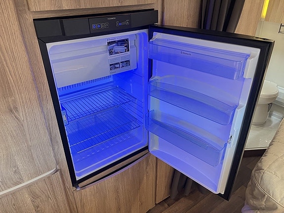 Kabe SMARAGD XL KS (ALDE+Markis m. tält+AC+Mover+1 700kg) 15 of 25