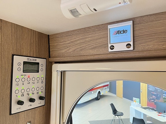 Kabe SMARAGD XL KS (ALDE+Markis m. tält+AC+Mover+1 700kg) 23 of 25