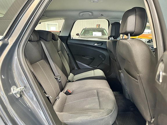 Opel Astra 11 of 27
