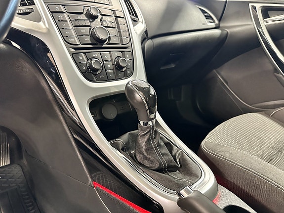 Opel Astra 21 of 27