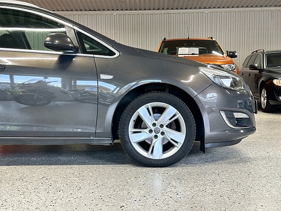 Opel Astra 8 of 27
