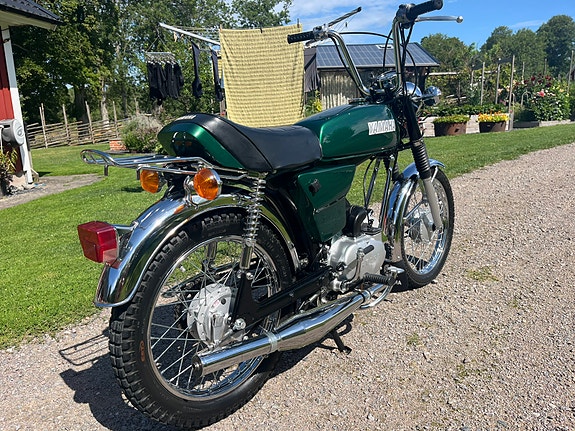 Yamaha 2 of 4