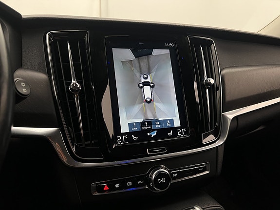 Volvo V90 Cross Country 17 of 30