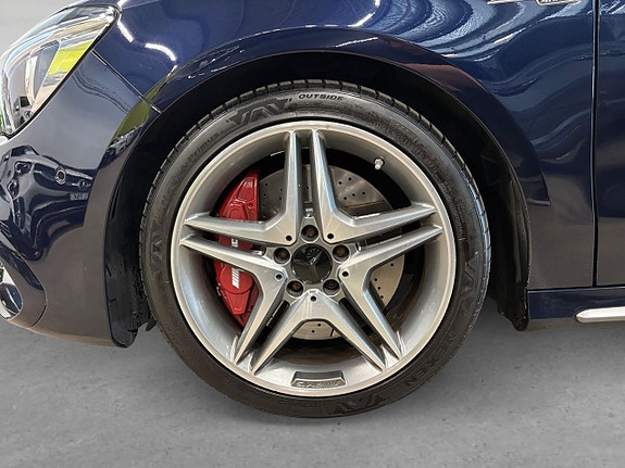 Mercedes-Benz CLA45 8 of 26