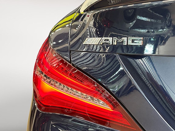 Mercedes-Benz CLA45 19 of 26