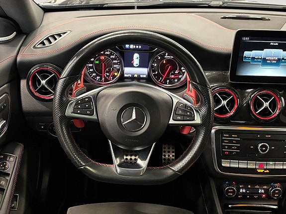 Mercedes-Benz CLA45 14 of 26