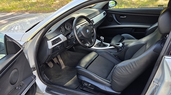 BMW 325i 5 of 5