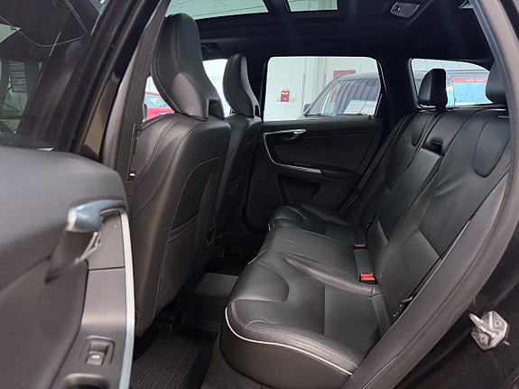 Volvo XC60 6 of 13