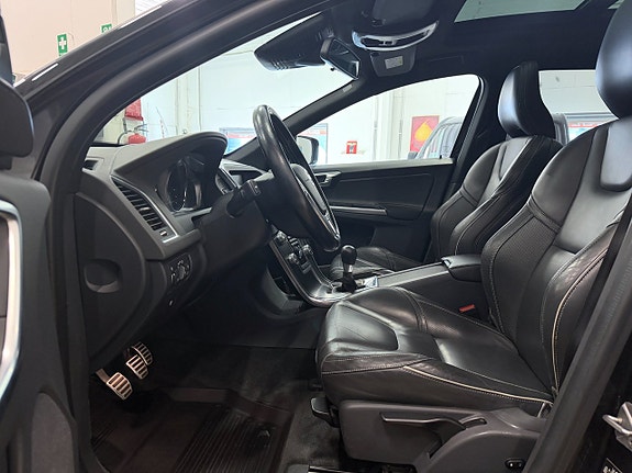 Volvo XC60 3 of 13