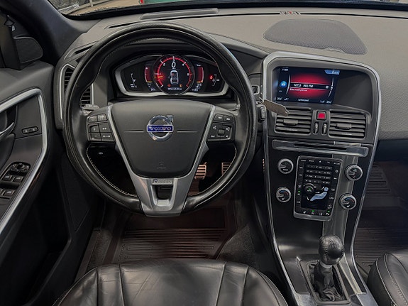 Volvo XC60 4 of 13