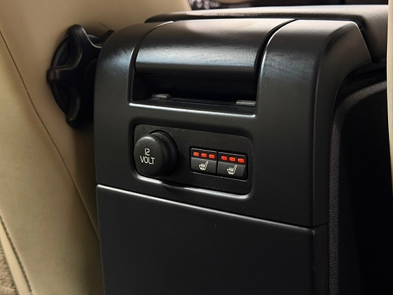 Volvo V70 27 of 27