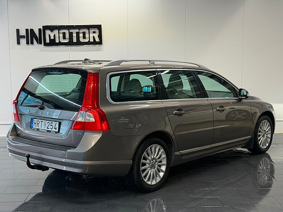 Volvo V70 6 of 27