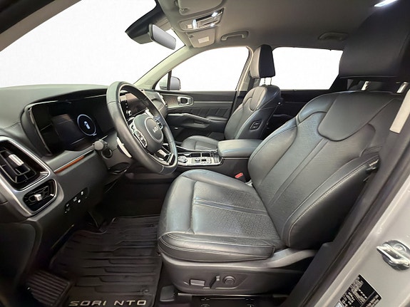 Kia Sorento 13 of 30