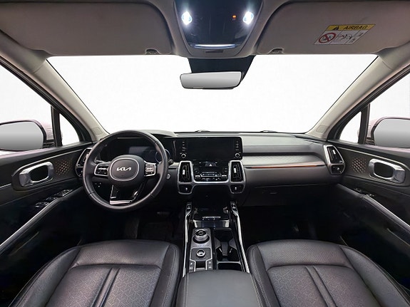 Kia Sorento 15 of 30