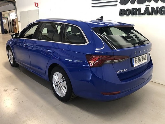 Skoda Octavia 3 of 8