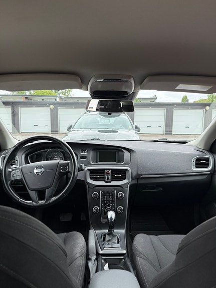 Volvo V40 5 of 5