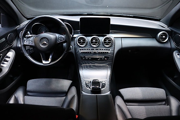 Mercedes-Benz C300 17 of 30