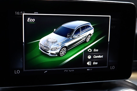 Mercedes-Benz C300 24 of 30