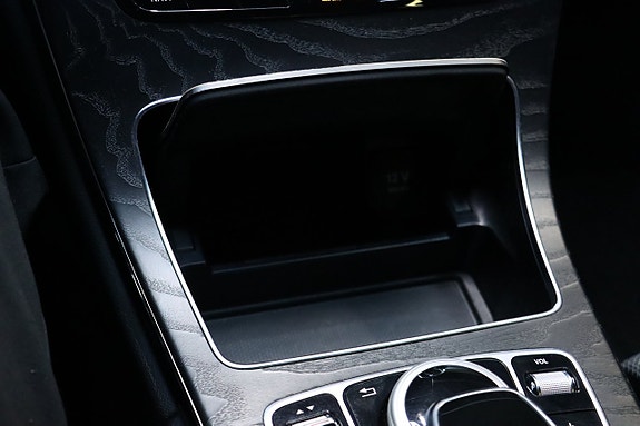 Mercedes-Benz C300 30 of 30