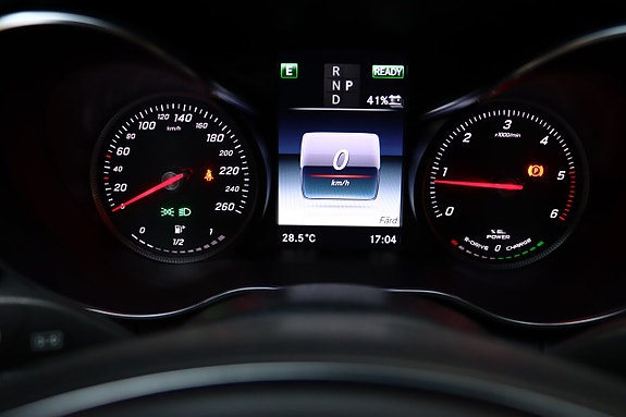 Mercedes-Benz C300 19 of 30