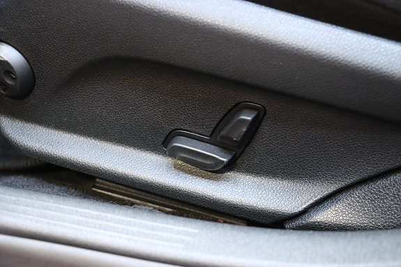 Mercedes-Benz C300 14 of 30