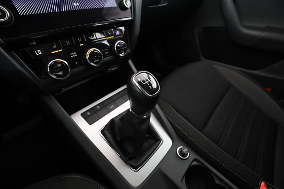Skoda Octavia 23 of 30