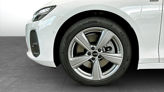 Audi A6 6 of 13