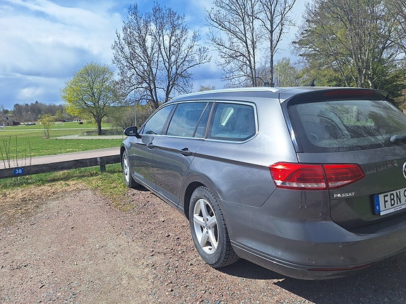 Volkswagen Passat 6 of 9