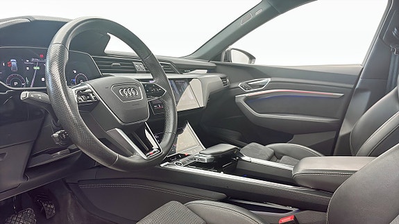 Audi e-tron Sportback 7 of 13