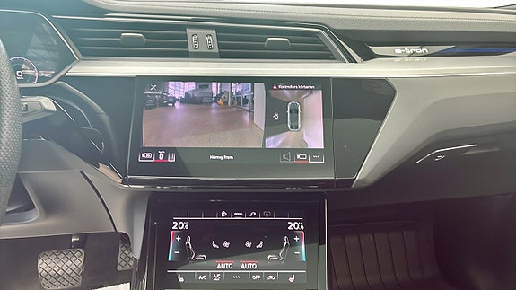 Audi e-tron Sportback 10 of 13