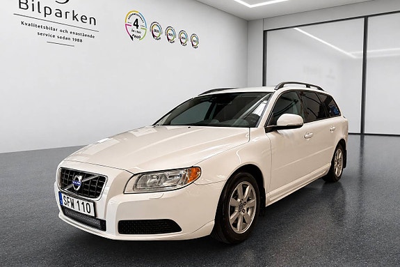 Volvo V70 4 of 16