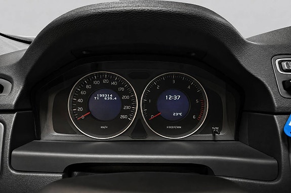 Volvo V70 14 of 16