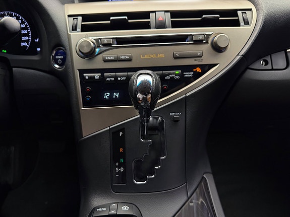 Lexus RX450h 29 of 30