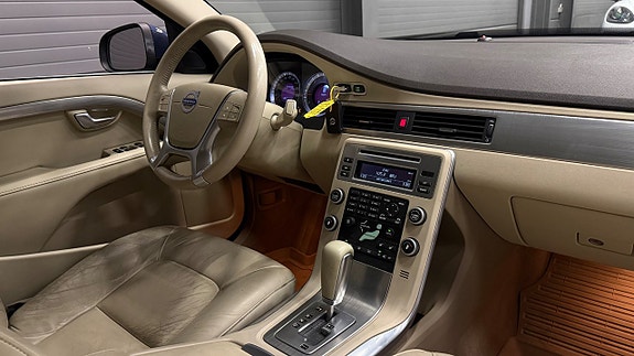 Volvo S80 17 of 26