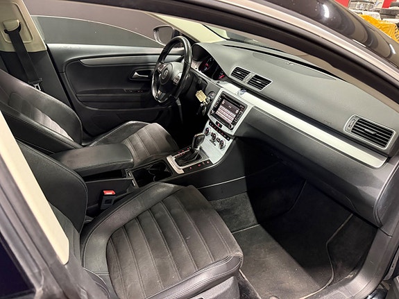 Volkswagen CC 11 of 17