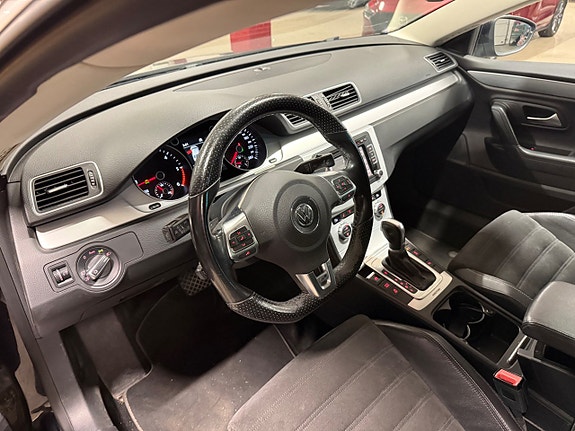 Volkswagen CC 10 of 17