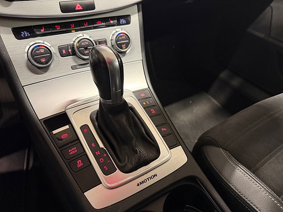Volkswagen CC 16 of 17