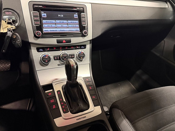 Volkswagen CC 17 of 17