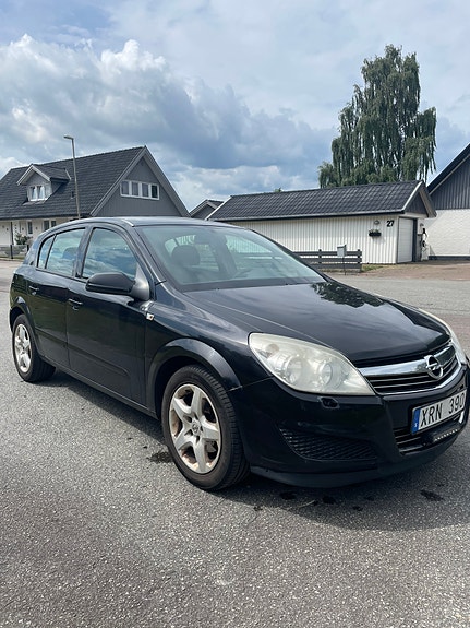Opel Astra 4 of 11