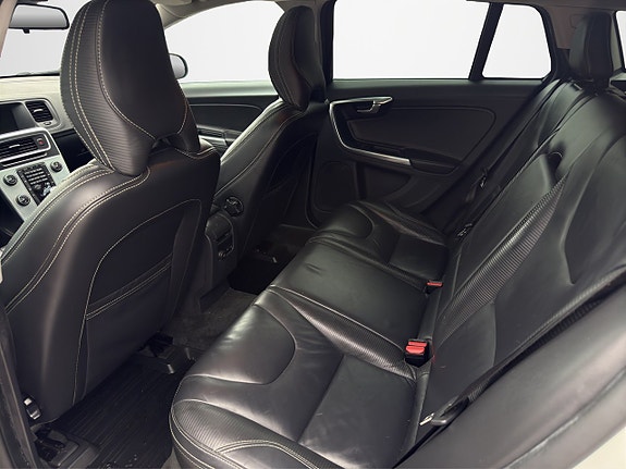 Volvo V60 15 of 17