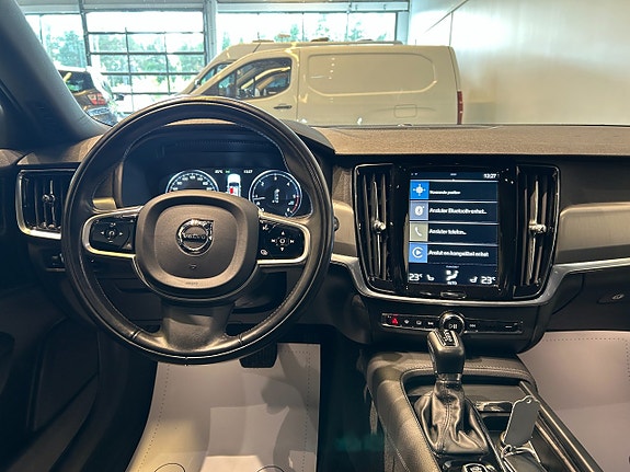Volvo V90 6 of 18