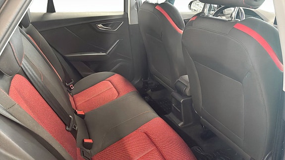 Audi Q2 5 of 9