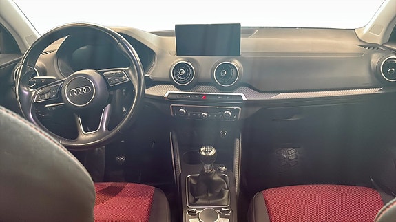 Audi Q2 4 of 9