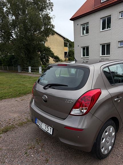 Hyundai i20 3 of 14