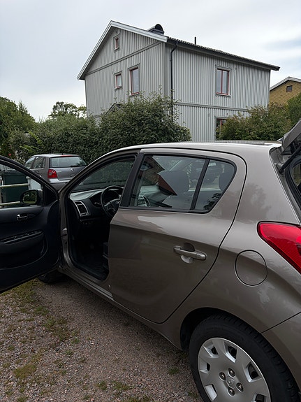 Hyundai i20 7 of 14