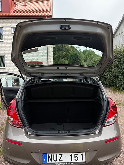 Hyundai i20 12 of 14
