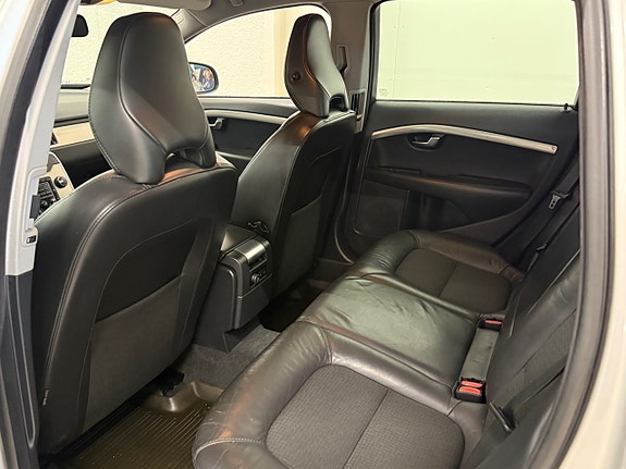 Volvo V70 13 of 14